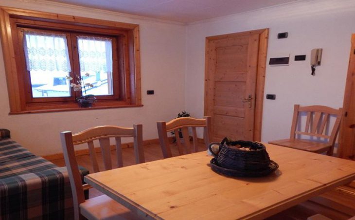 Casa Suzanna, Livigno, Dining Room